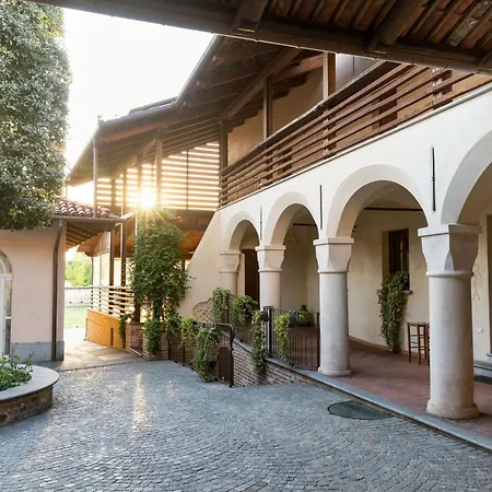 Il Giardino Di Ghilot Bed & Breakfast *
