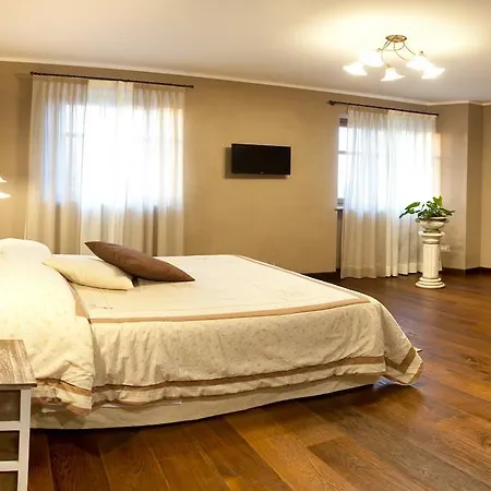 Frühstückspension Il Giardino Di Ghilot